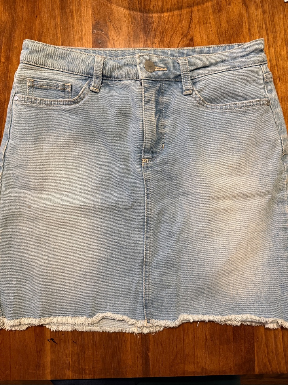 a.n.a Light Blue Denim Mini Skirt - Classic Washed Look | Size 6 | y2k